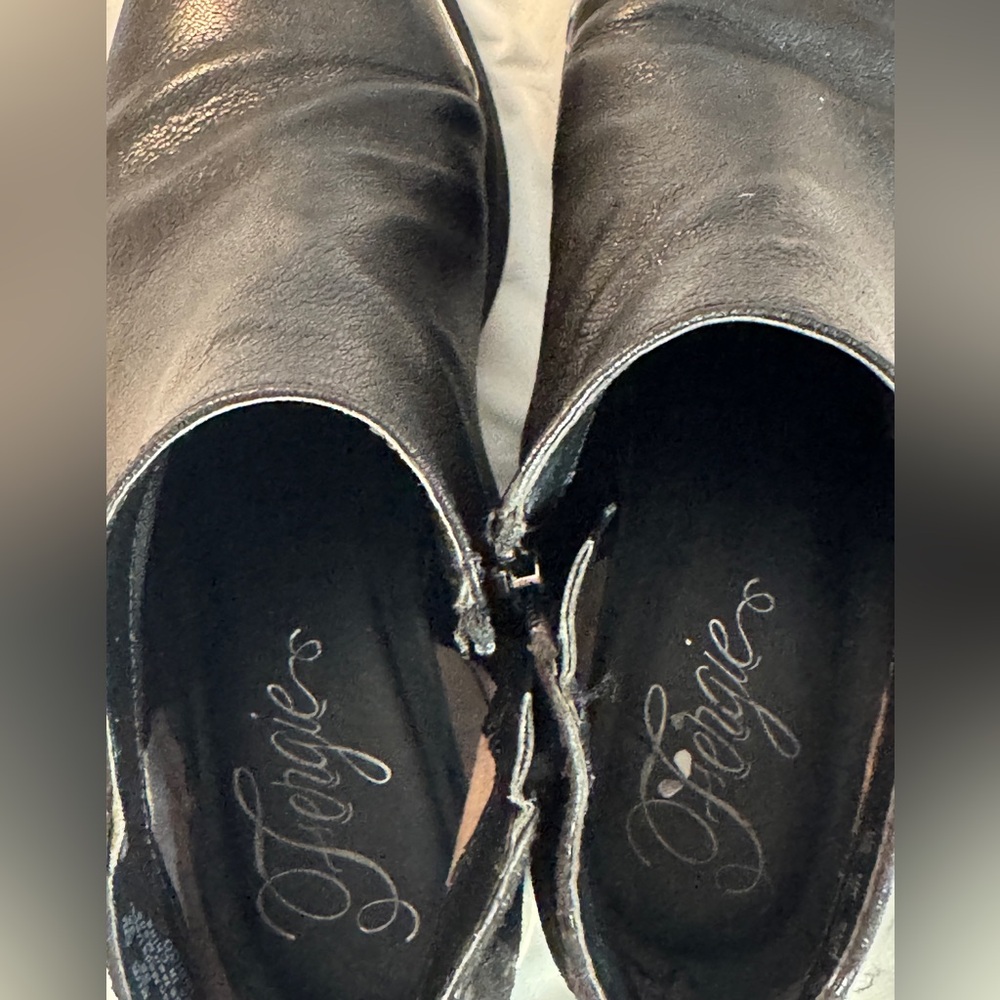 Fergie Black Western Low Boot/Shoes Size 8 W/ silver embellistments - Picture 6 of 7